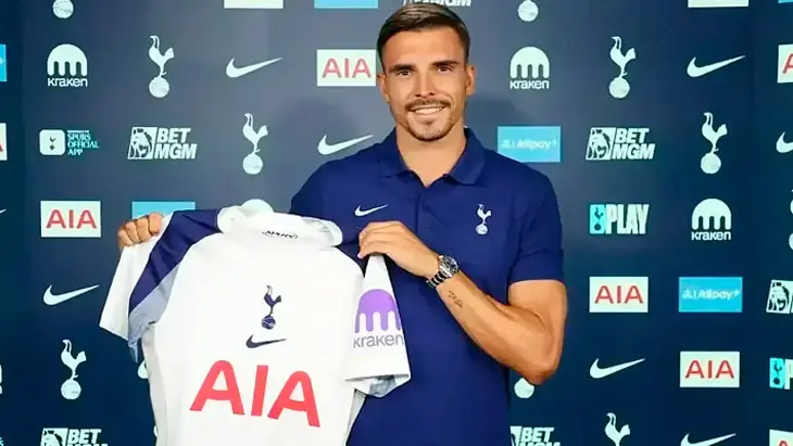 Тоттенгем готовий викупити контракт Жоау Пальїні у Баварії