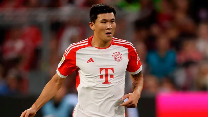 Ювентус і Мілан вступають у боротьбу за захисника Баварії