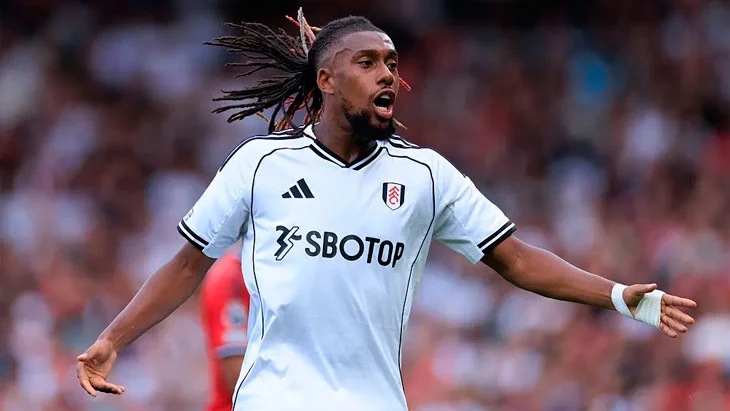 Алекс Івобі підсилює Фулгем