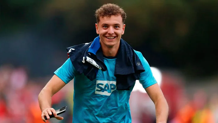 Баварія близька до підписання Фісніка Асллані з Хоффенхайма