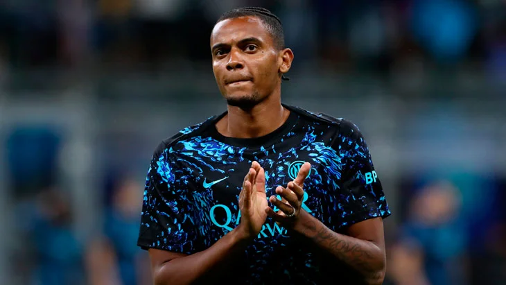 Мануйель Аканджі заявив про бажання залишитися в Інтері