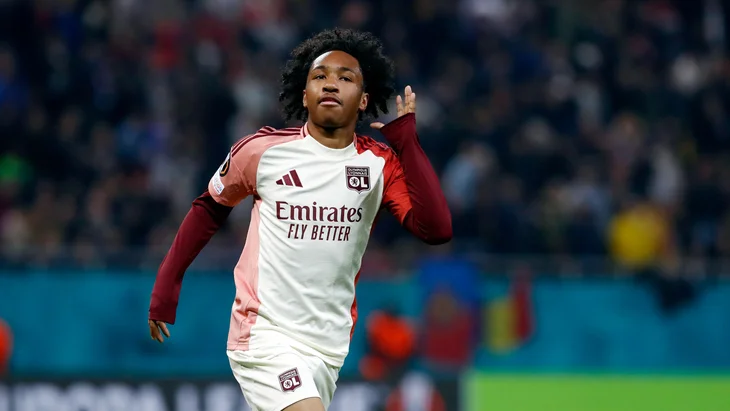 Баварія розглядає вінгера «Ліона» Маліка Фофану