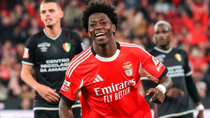 17-річний Анісіо Кабрал забив гол першим дотиком у дебюті за «Бенфіку»