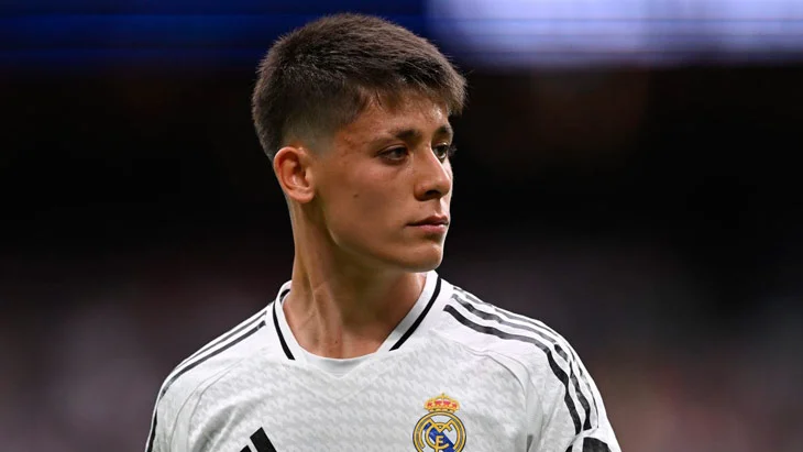 Арсенал цікавиться Ардою Гюлером