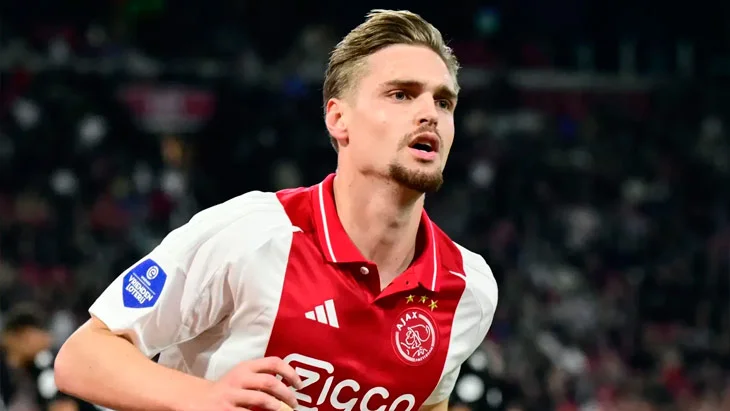 Кеннет Тейлор переходить з «Аякса» до «Лаціо»